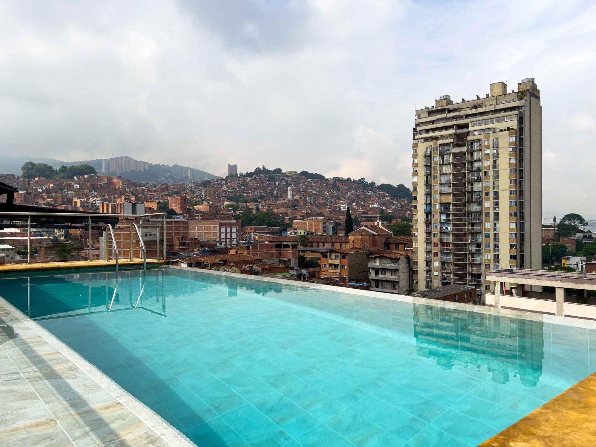 Apartahotel Medellín Kültér fotó