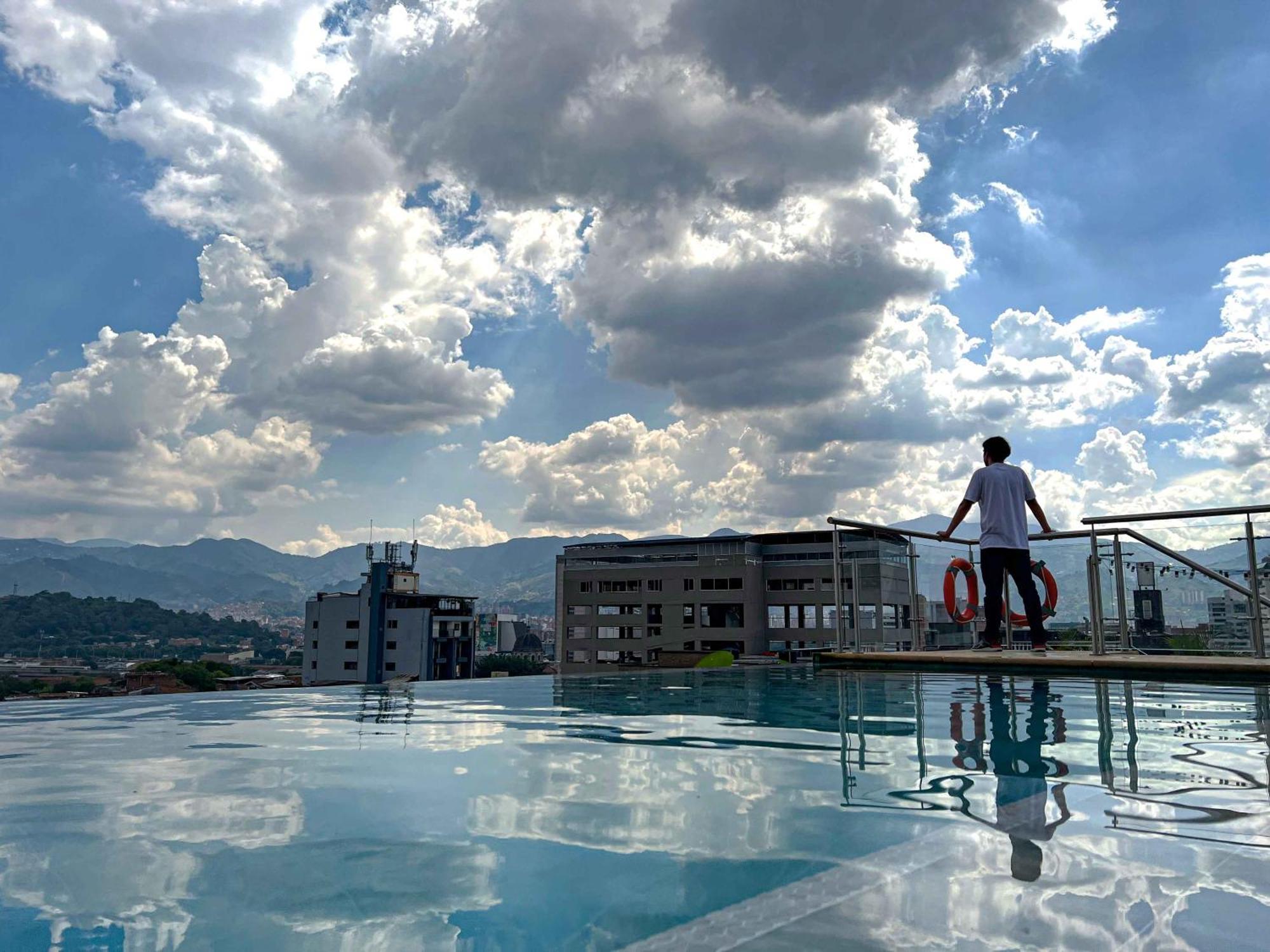 Apartahotel Medellín Kültér fotó